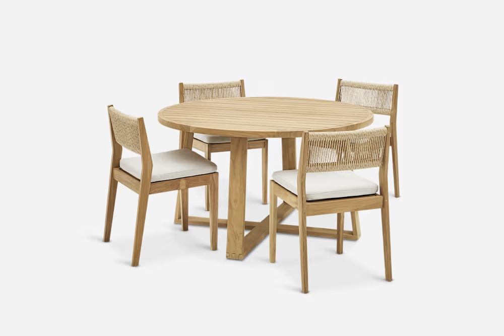 Rio Outdoor Round Dining Table with 4 Chairs Set 