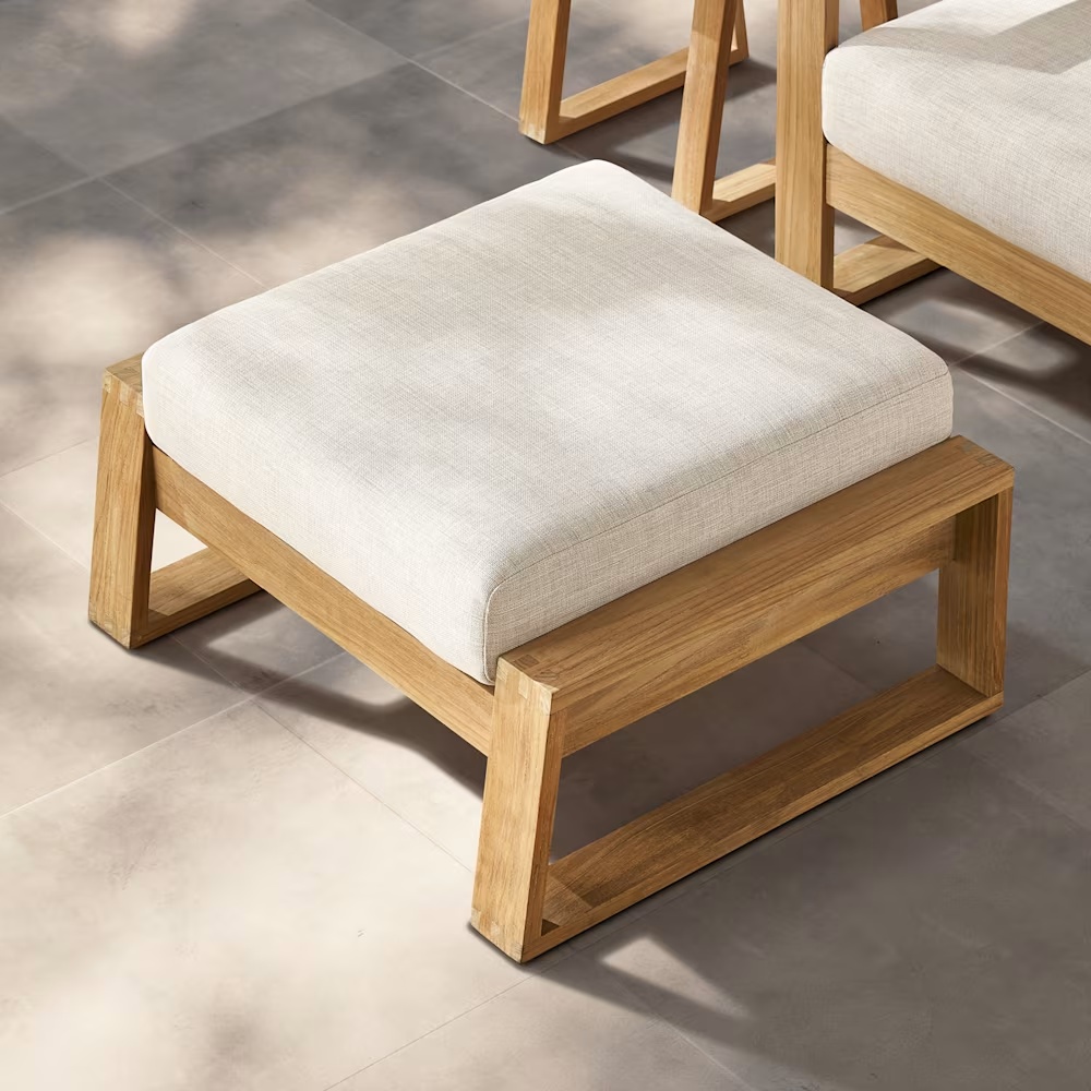 154-rio-outdoor-ottoman–1.webp
