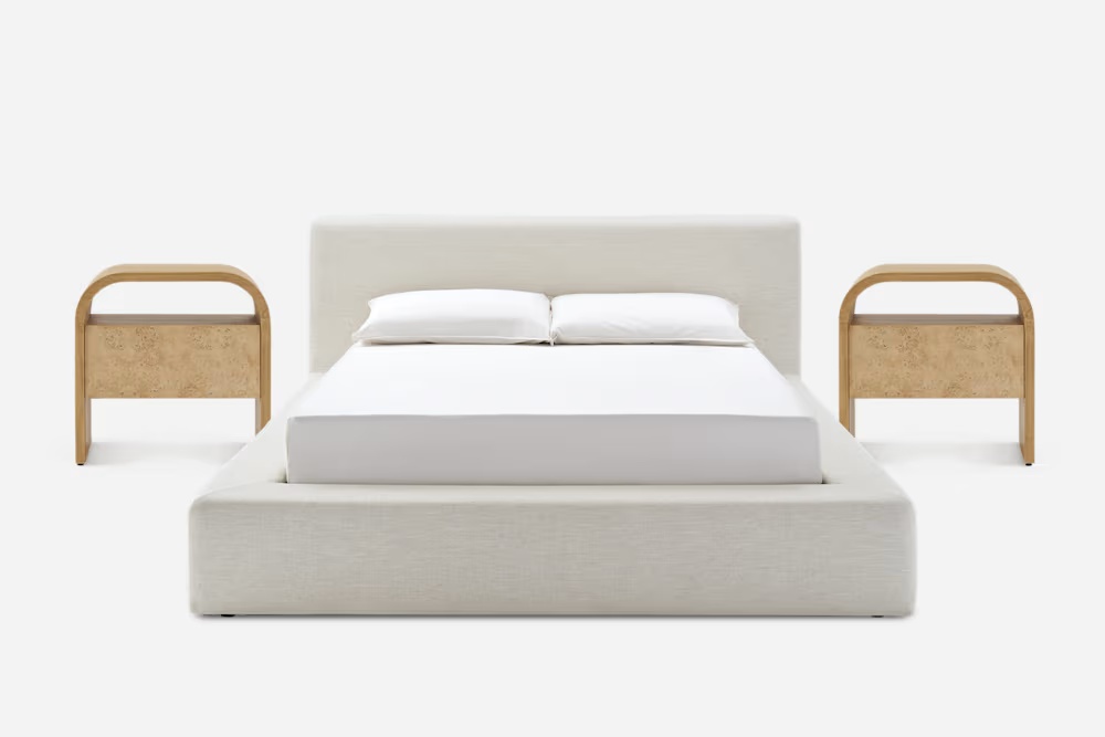 Dawson Bed with 2 Crescent Nightstands 