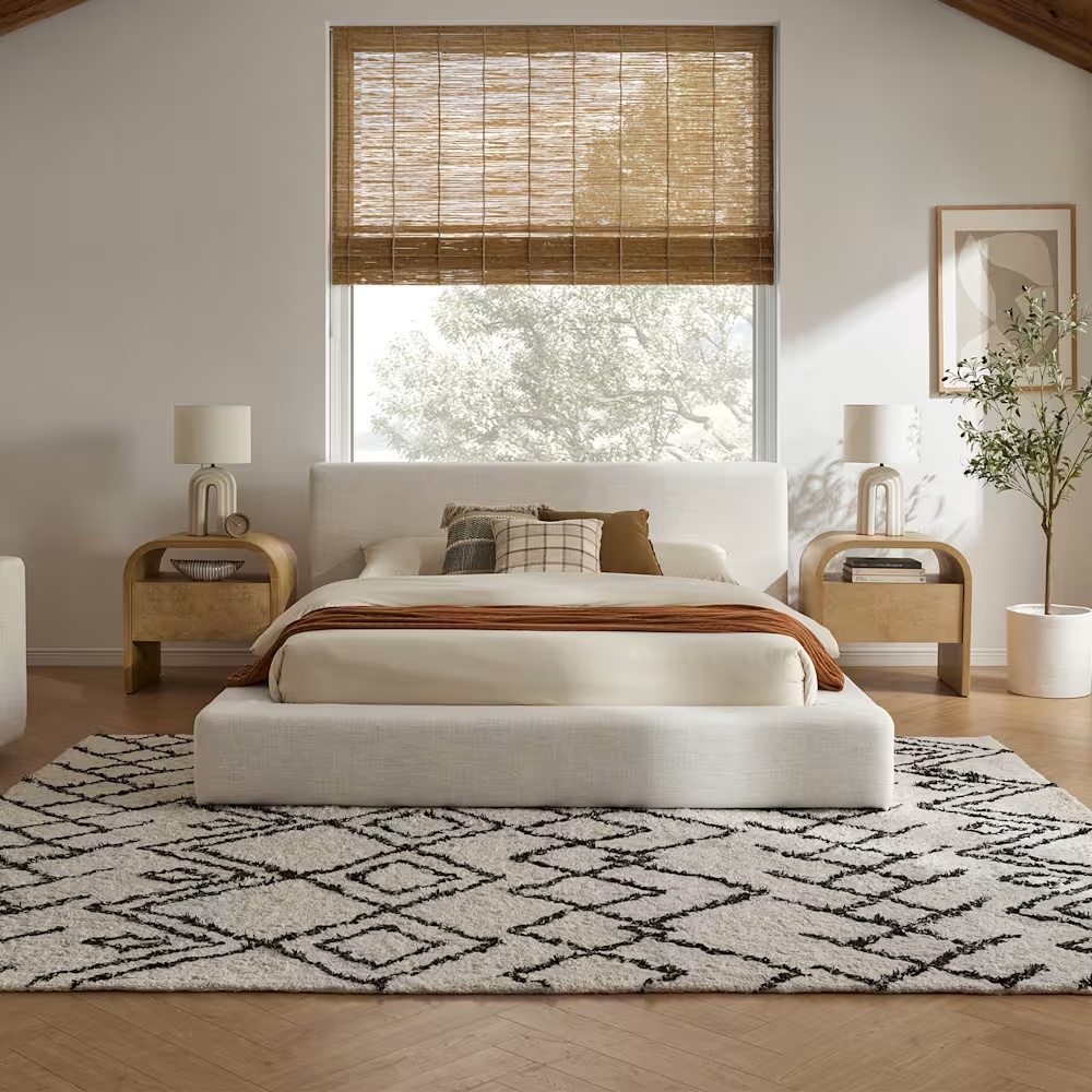 Dawson Bed with 2 Crescent Nightstands