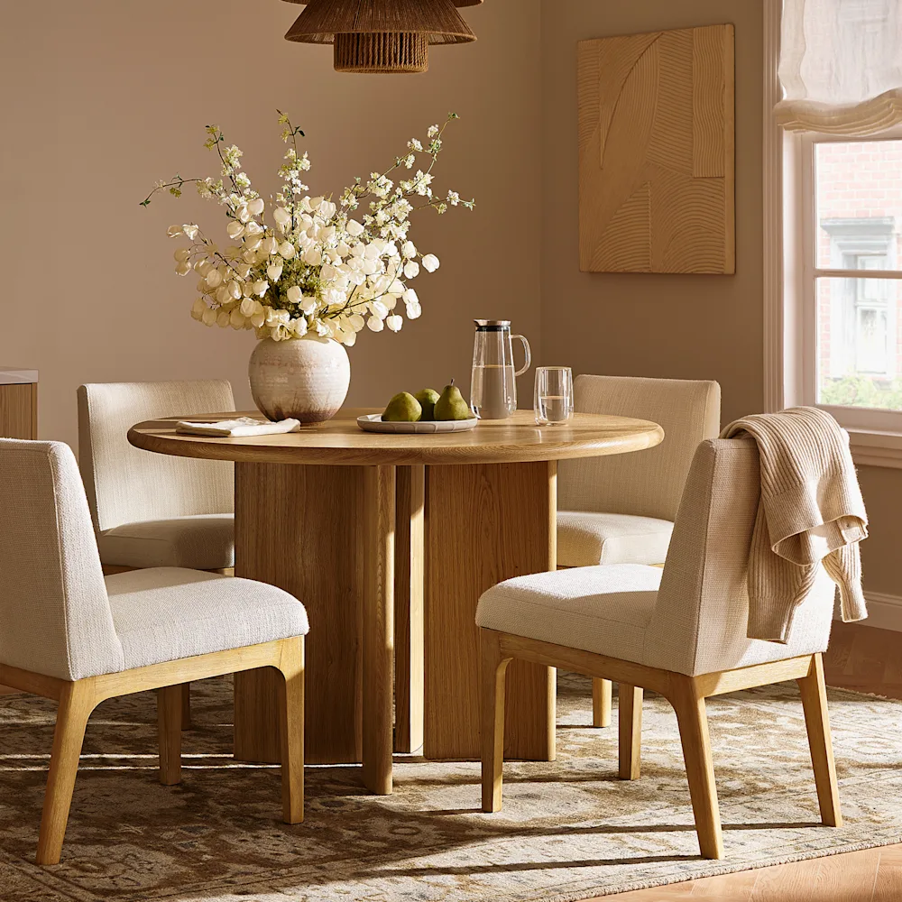 194-posey-round-dining-table–1.webp