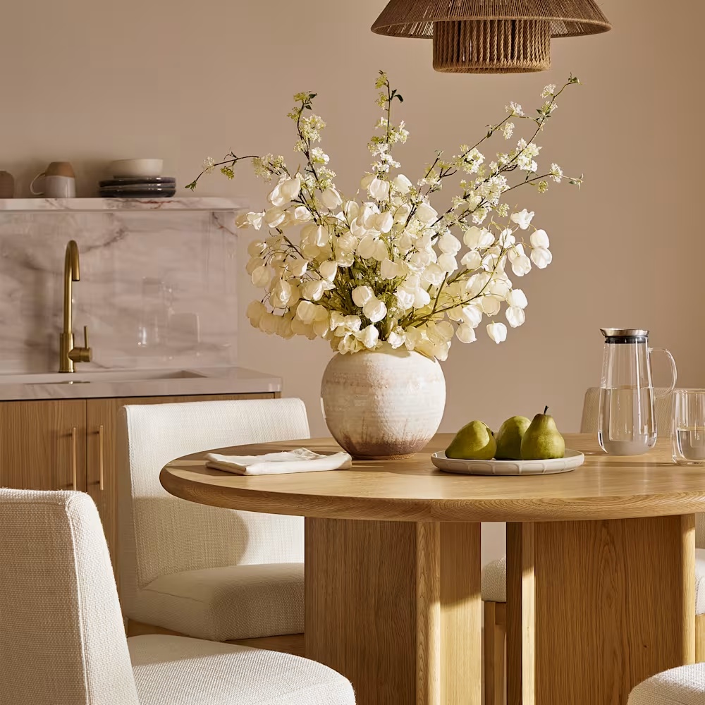 194-posey-round-dining-table–1.webp