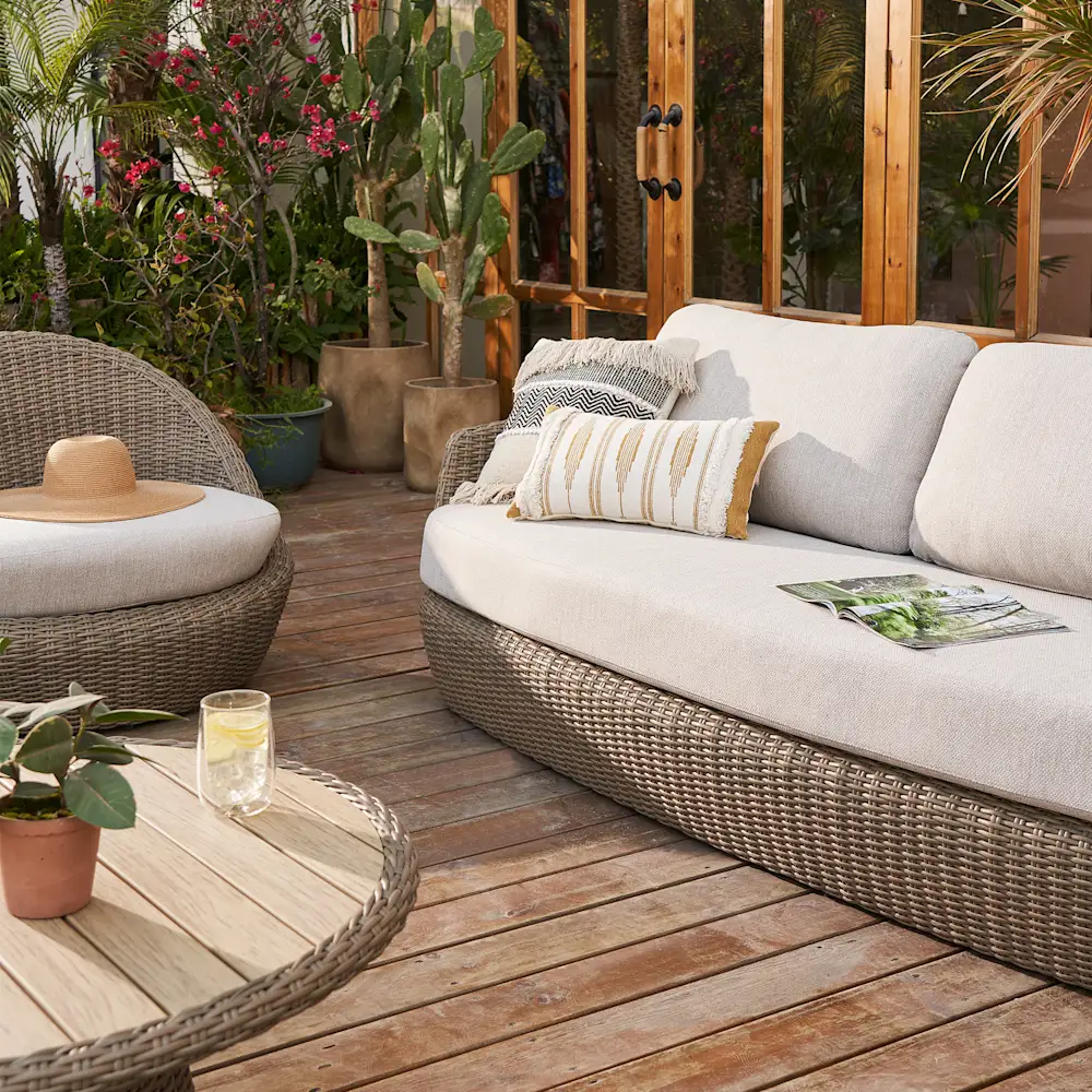 229-malta-outdoor-loveseat–1.jpg