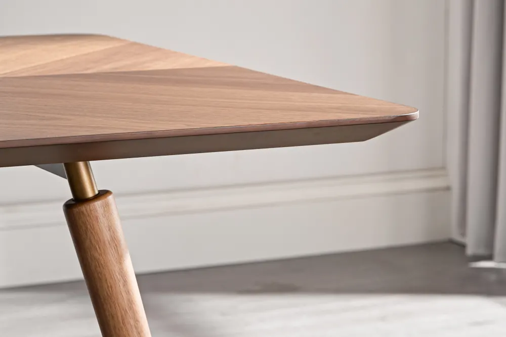 238-lily-dining-table–1.jpg