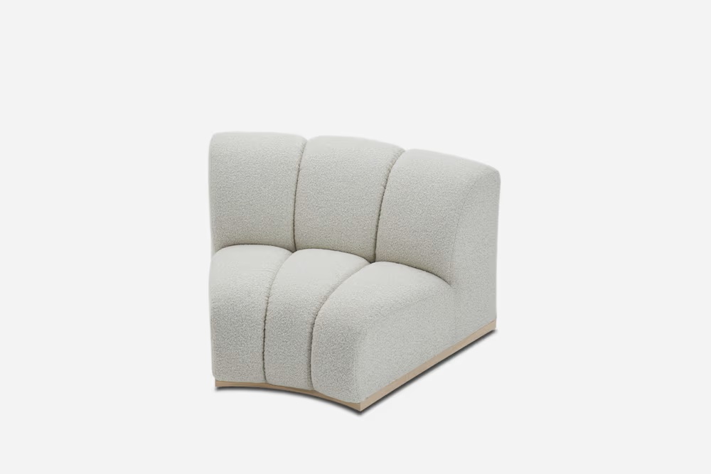 245-marlow-performance-boucl-wedge-sofa–1.webp