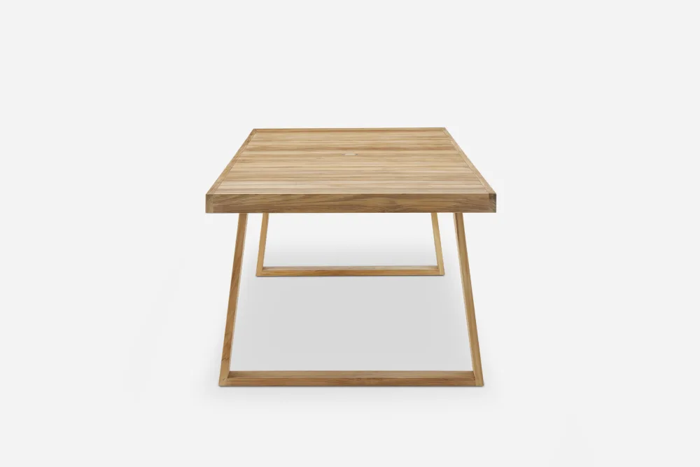 452-rio-outdoor-dining-table–1.jpg