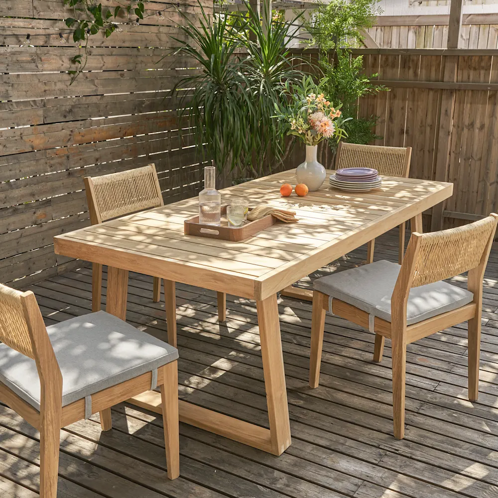 Rio Outdoor Dining Table - Castlery