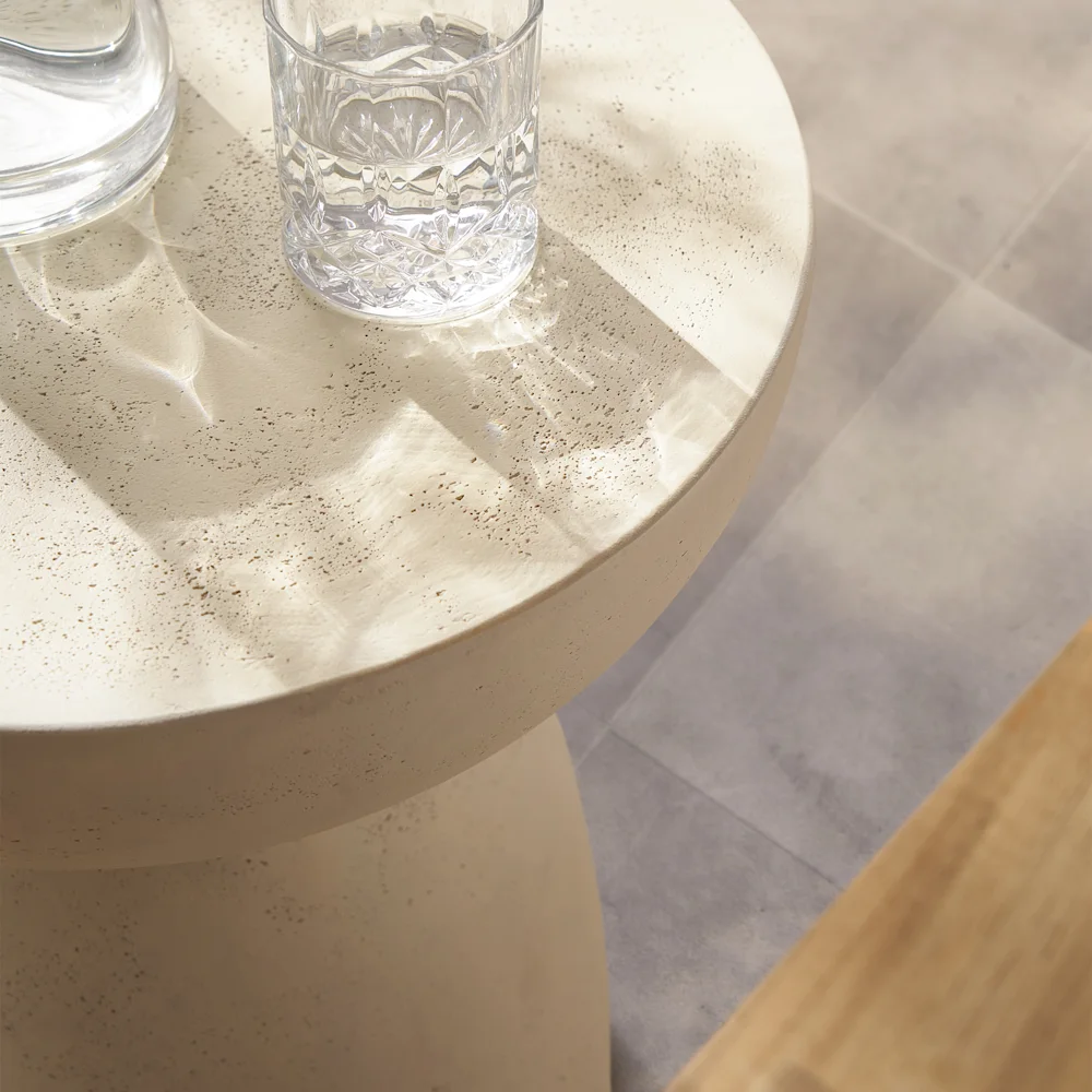 50-guin-round-side-table–1.jpg