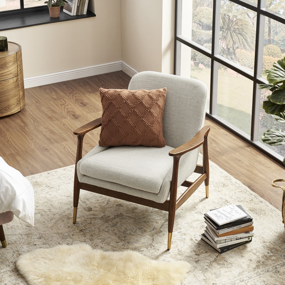 520-desmond-armchair–1.jpg