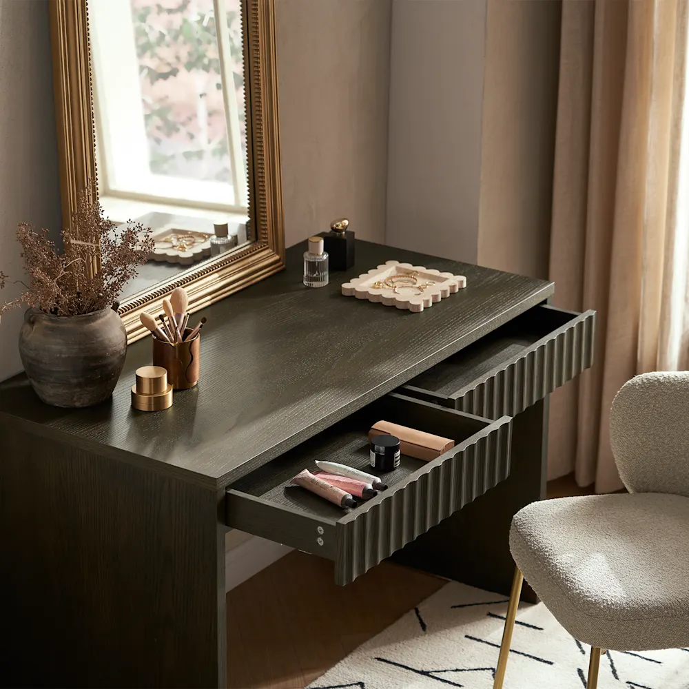 591-sloane-desk-with-2-drawers–1.jpg