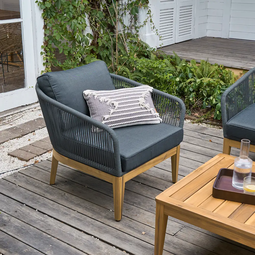 715-maui-outdoor-loveseat-2-lounge-chairs-table-set–1.webp