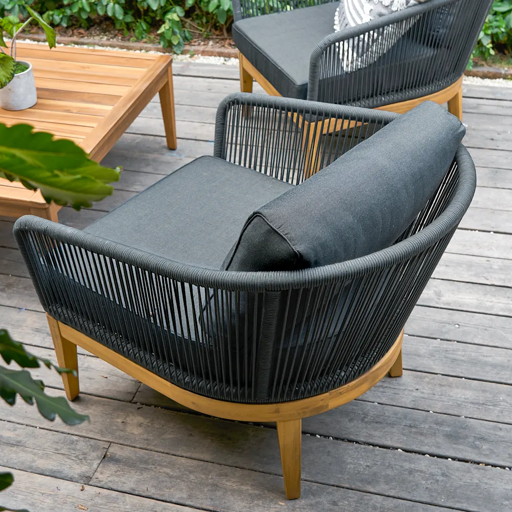 716-maui-outdoor-2-lounge-chairs-coffee-table-set–1.webp