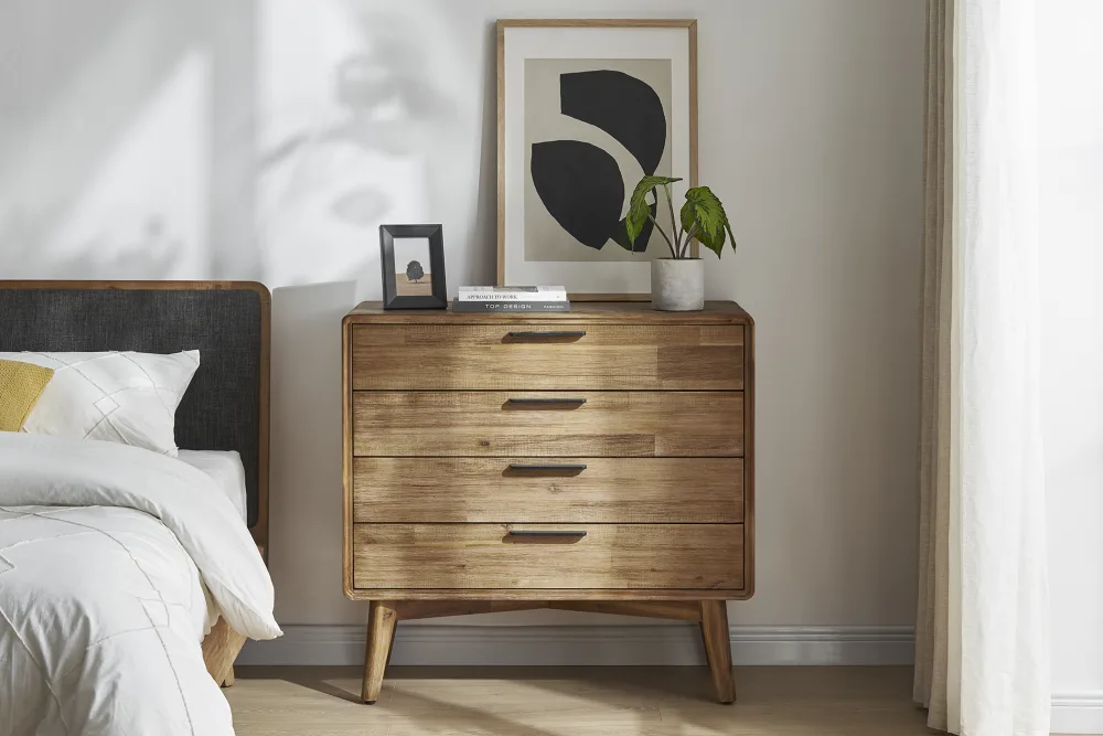 813-seb-4-drawer-dresser–1.webp