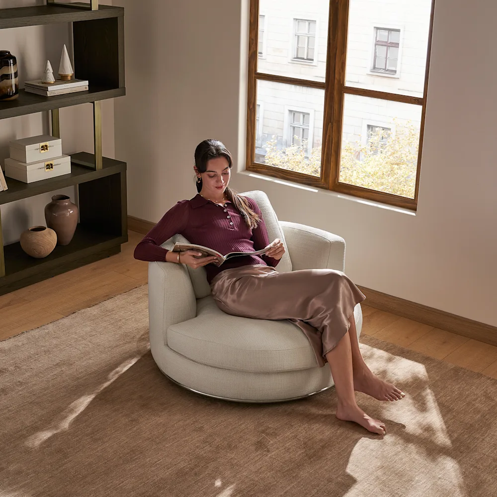 840-hamilton-round-swivel-armchair–1.jpg