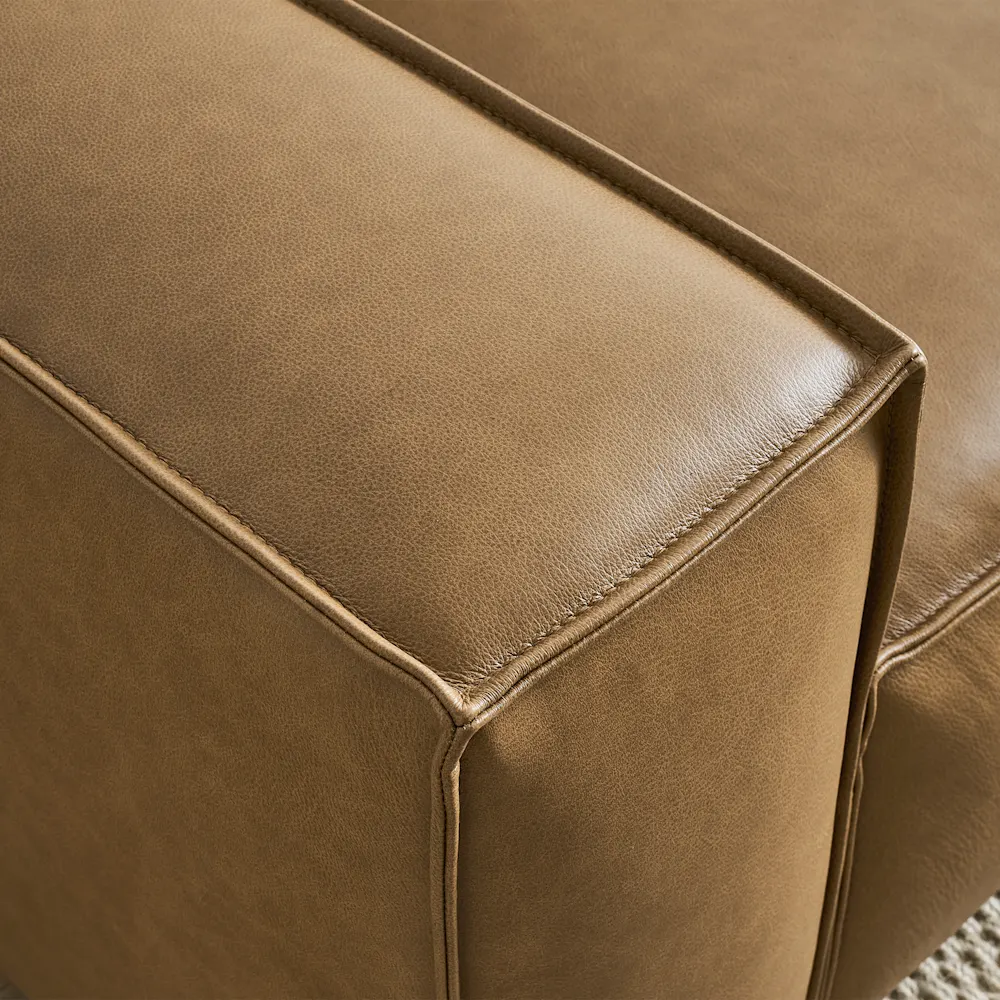 852-jonathan-leather-right-chaise-sofa–1.webp