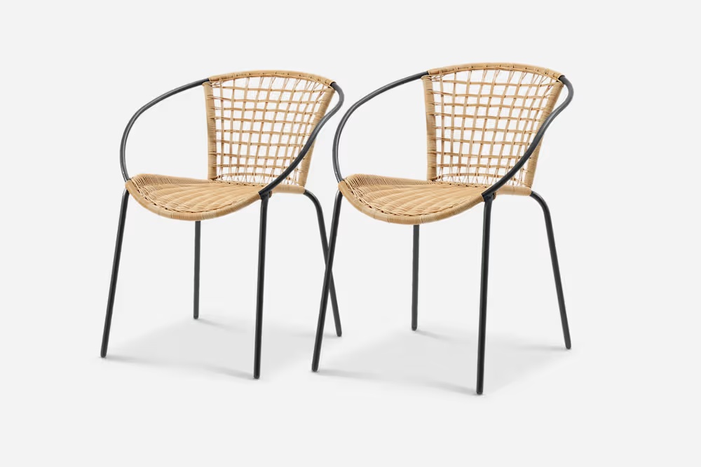 856-como-stackable-outdoor-dining-chair-set–1.jpg