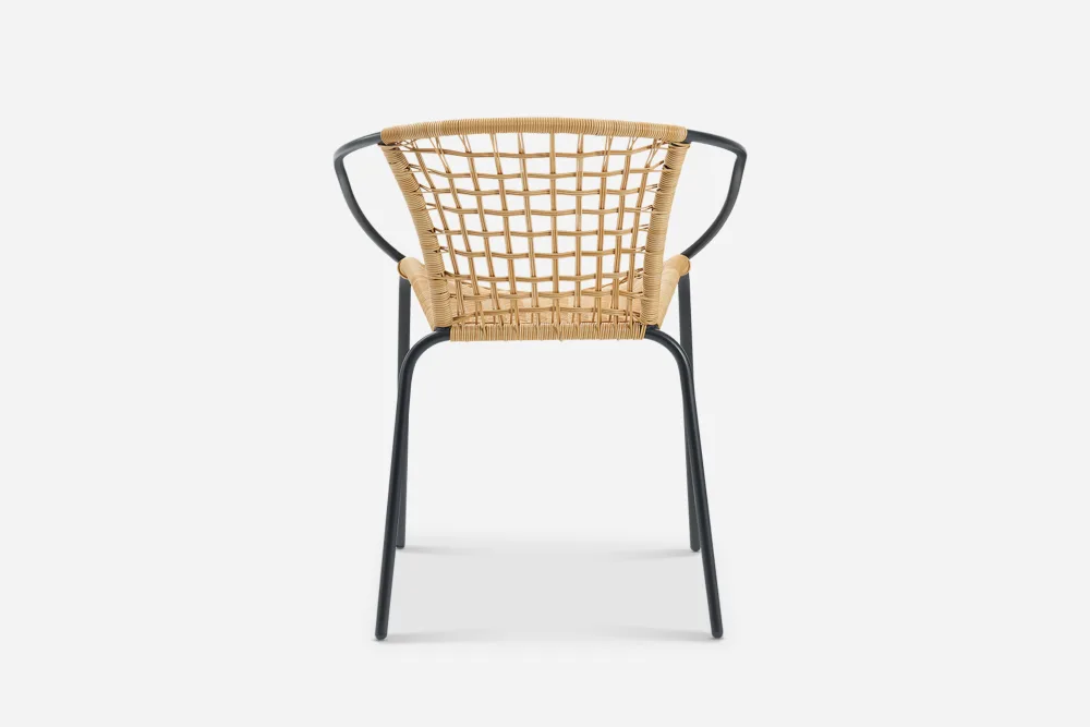856-como-stackable-outdoor-dining-chair-set–1.jpg