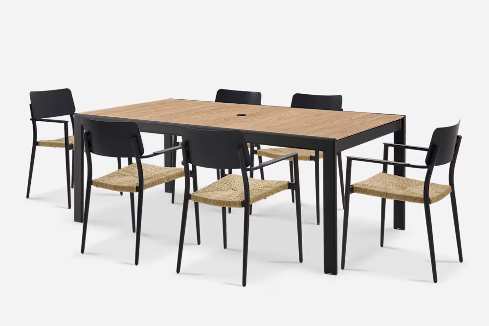 Sorrento Outdoor Dining Table with 6 Newport Outdoor Chairs 